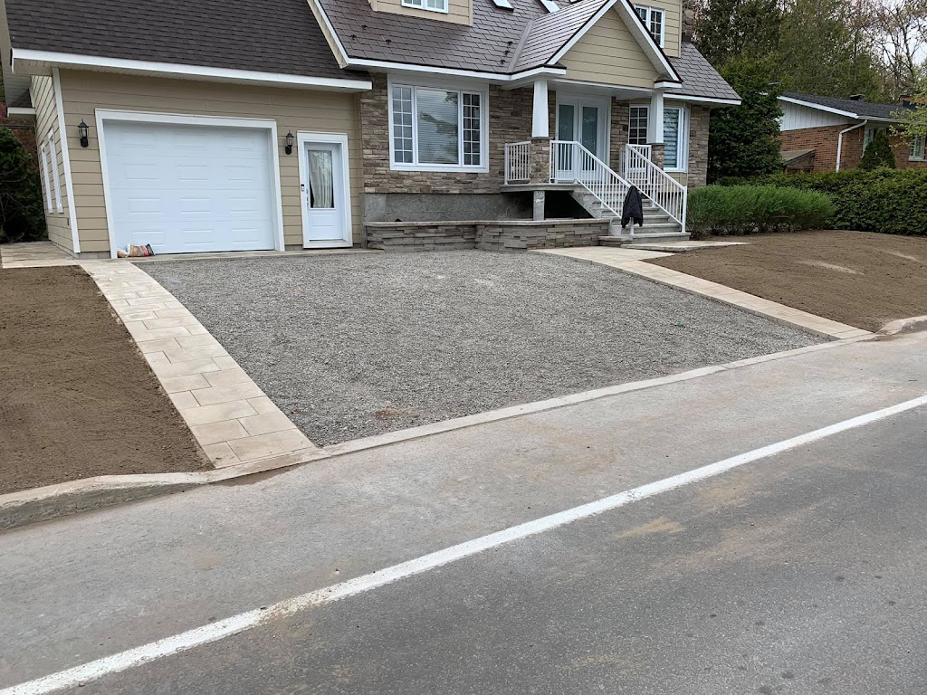 PAVÉ DU NORD ( PAVÉ-UNI ) | 103 Chem. des Pins, Sainte-Anne-des-Lacs, QC J0R 1B0, Canada | Phone: (450) 858-2849