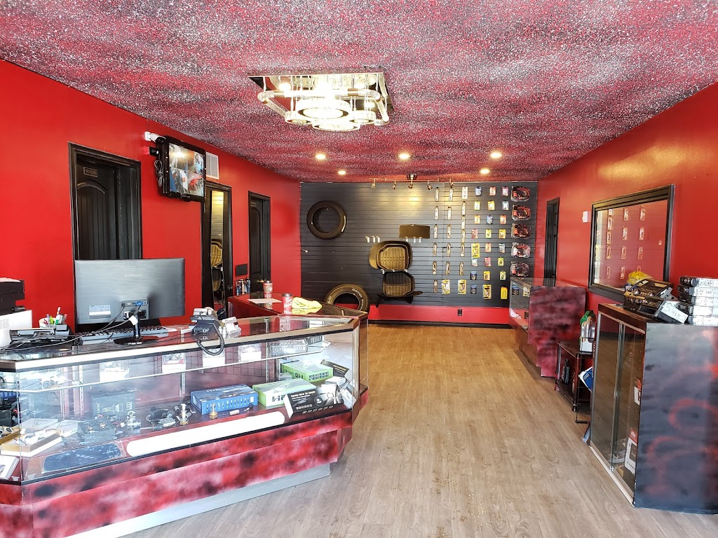 Auto Glass & Detailing Services | 1403 Edmonton Trail, Calgary, AB T2E 3K8, Canada | Phone: (403) 452-1554
