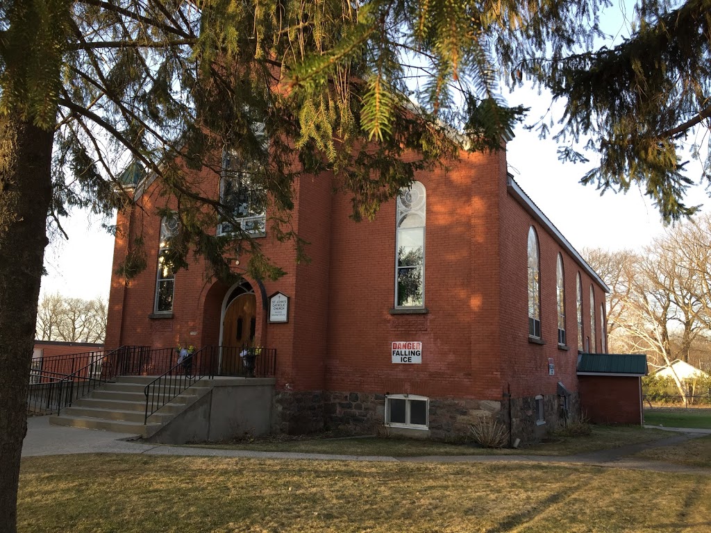 St. Johns Catholic Church | 207 Pine St, Waubaushene, ON L0K 2C0, Canada | Phone: (705) 538-2353