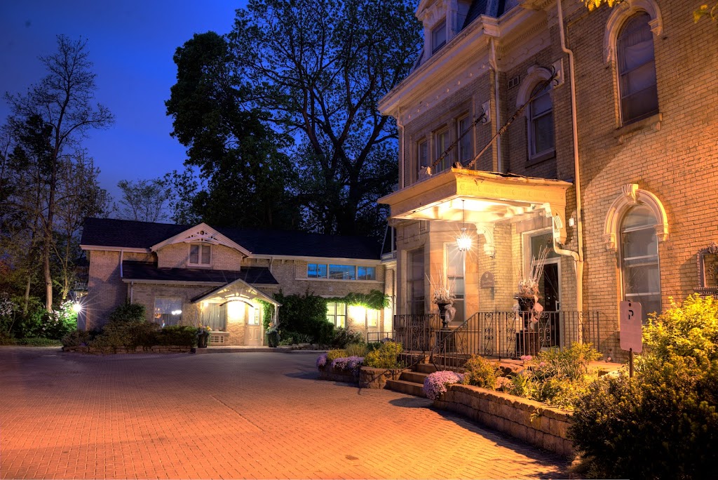 Queens Village Retirement Home | 518 Queens Ave, London, ON N6B 1Y7, Canada | Phone: (519) 433-4066