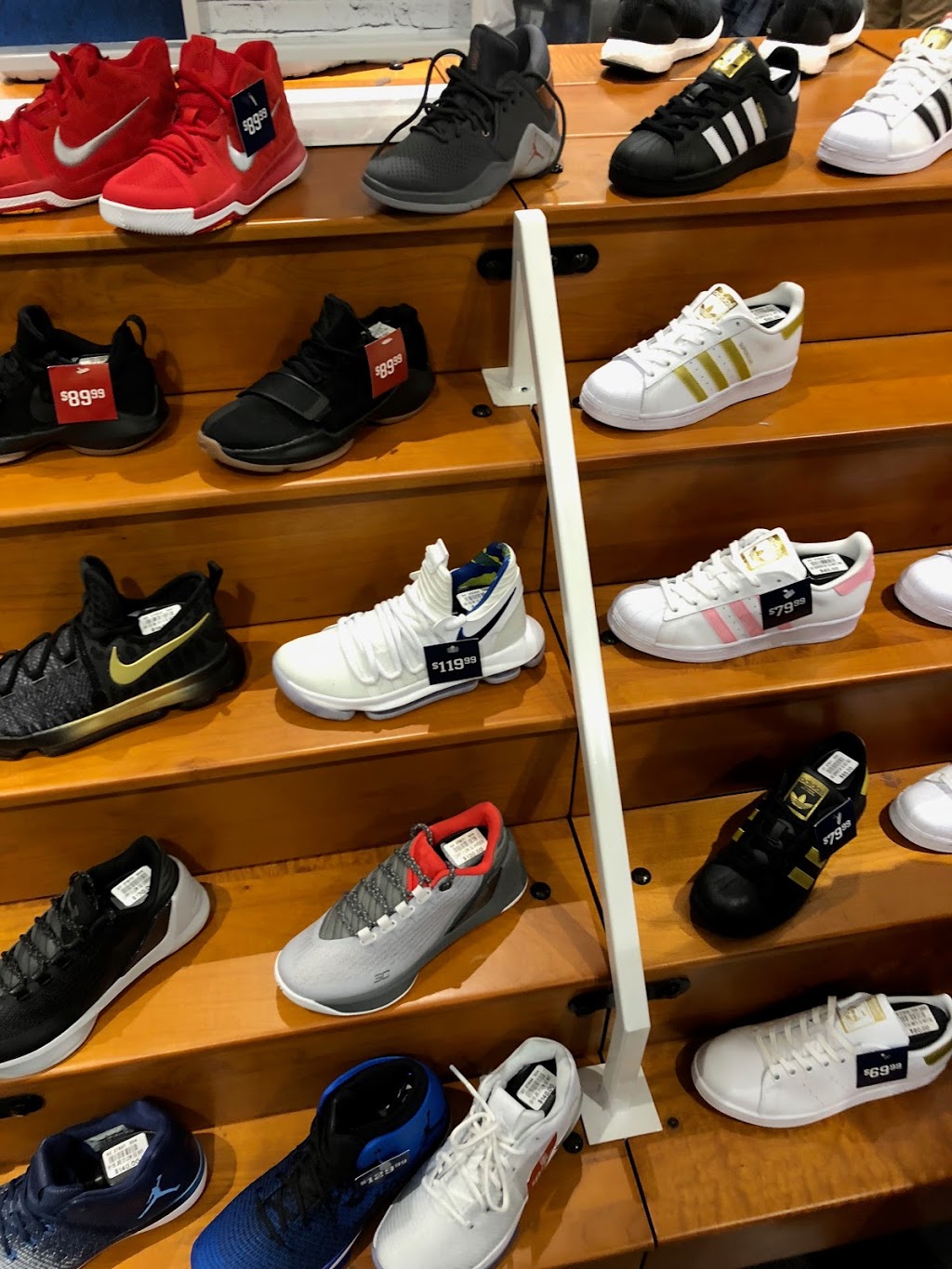 Champs Sports | 5000 Canoe Pass Way, Tsawwassen, BC V4M 0B3, Canada | Phone: (604) 948-0525