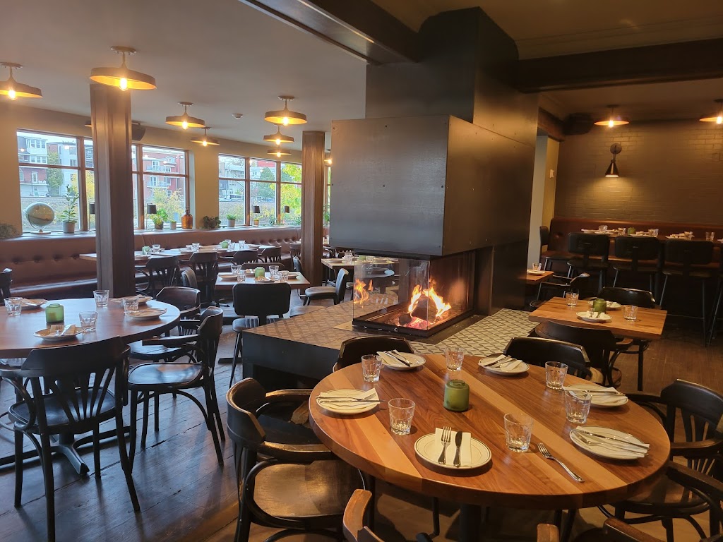 Des Cantons - Microbrasserie | 20 Rue Merry S, Magog, QC J1X 3N2, Canada | Phone: (819) 843-9361
