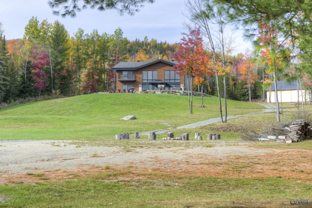 Chalet sur la Colline | 8685 Chemin André-Bourgault, Disraeli, QC G0N 1E0, Canada | Phone: (877) 526-6879