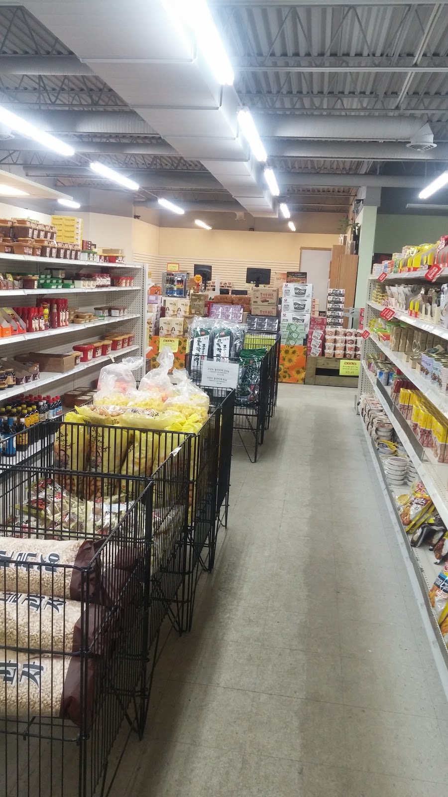 88 Mart | 101, 1855 Pembina Hwy, Winnipeg, MB R3T 2G6, Canada | Phone: (204) 414-9188