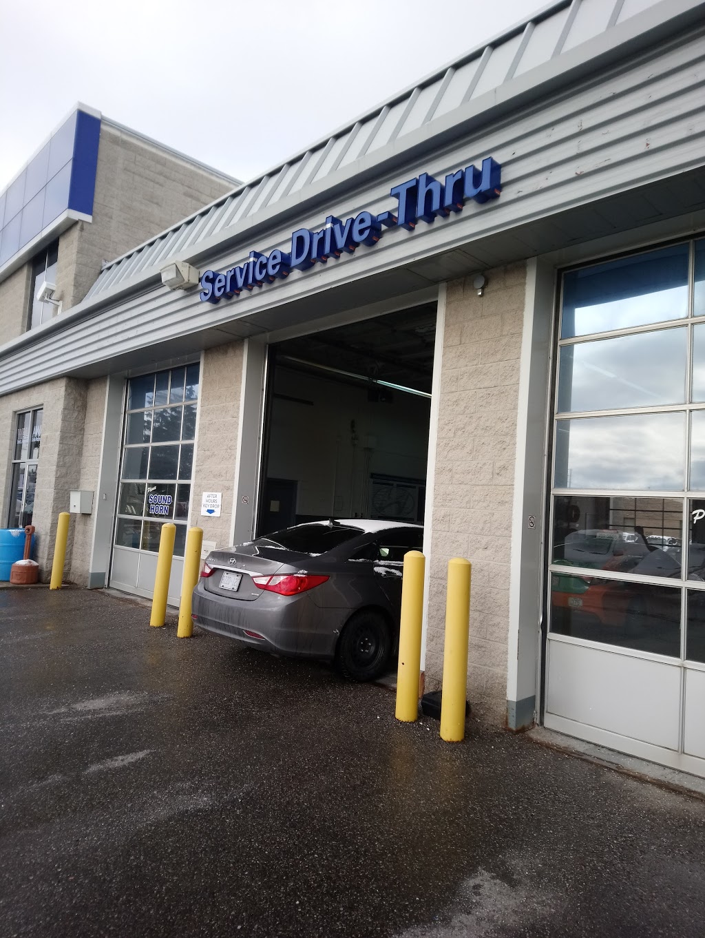 Mississauga Hyundai | 3045 Glen Erin Dr, Mississauga, ON L5L 1J3, Canada | Phone: (905) 607-4000
