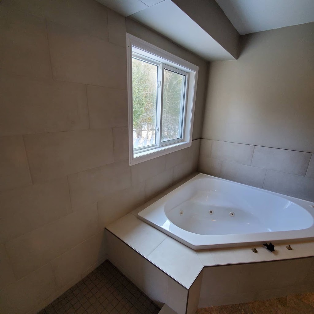 Aurora painting and tiling | Neustadt, ON N0G 2M0, Canada | Phone: (519) 447-0925
