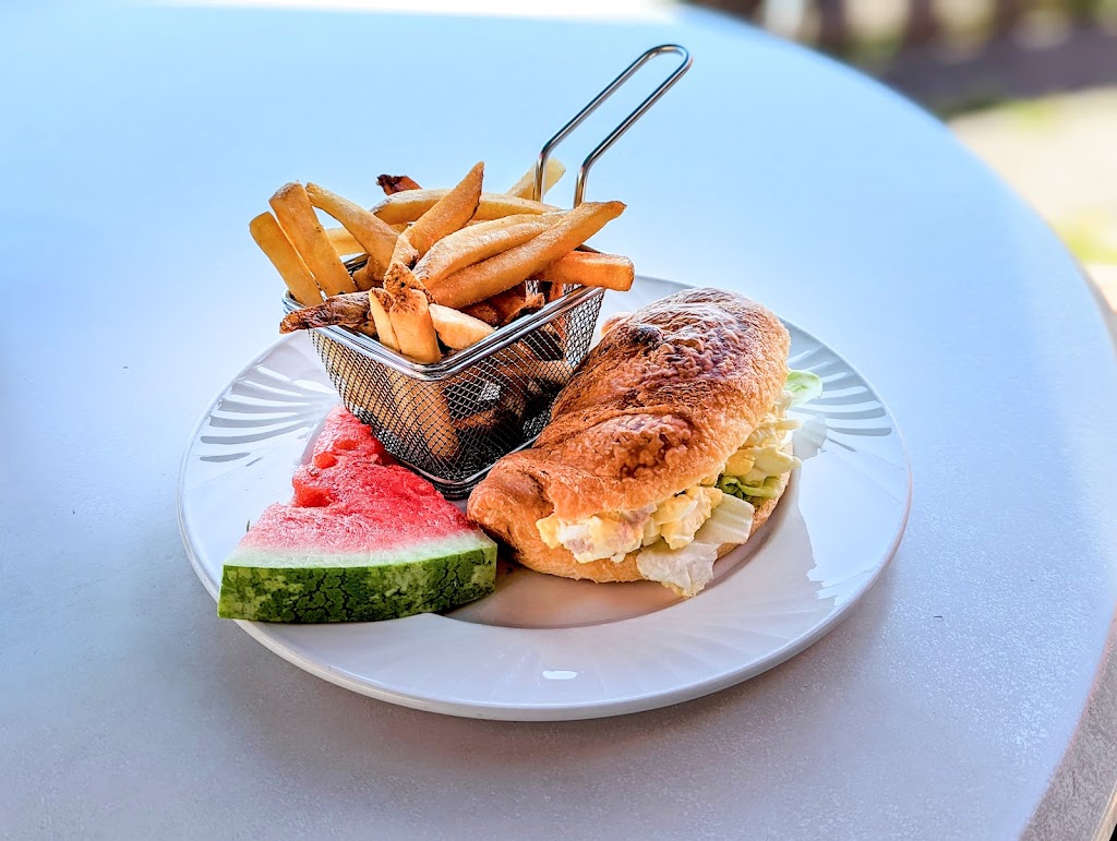 The Secret Garden Restaurant | 5827 Niagara Pkwy, Niagara Falls, ON L2G 3K9, Canada | Phone: (905) 358-4588