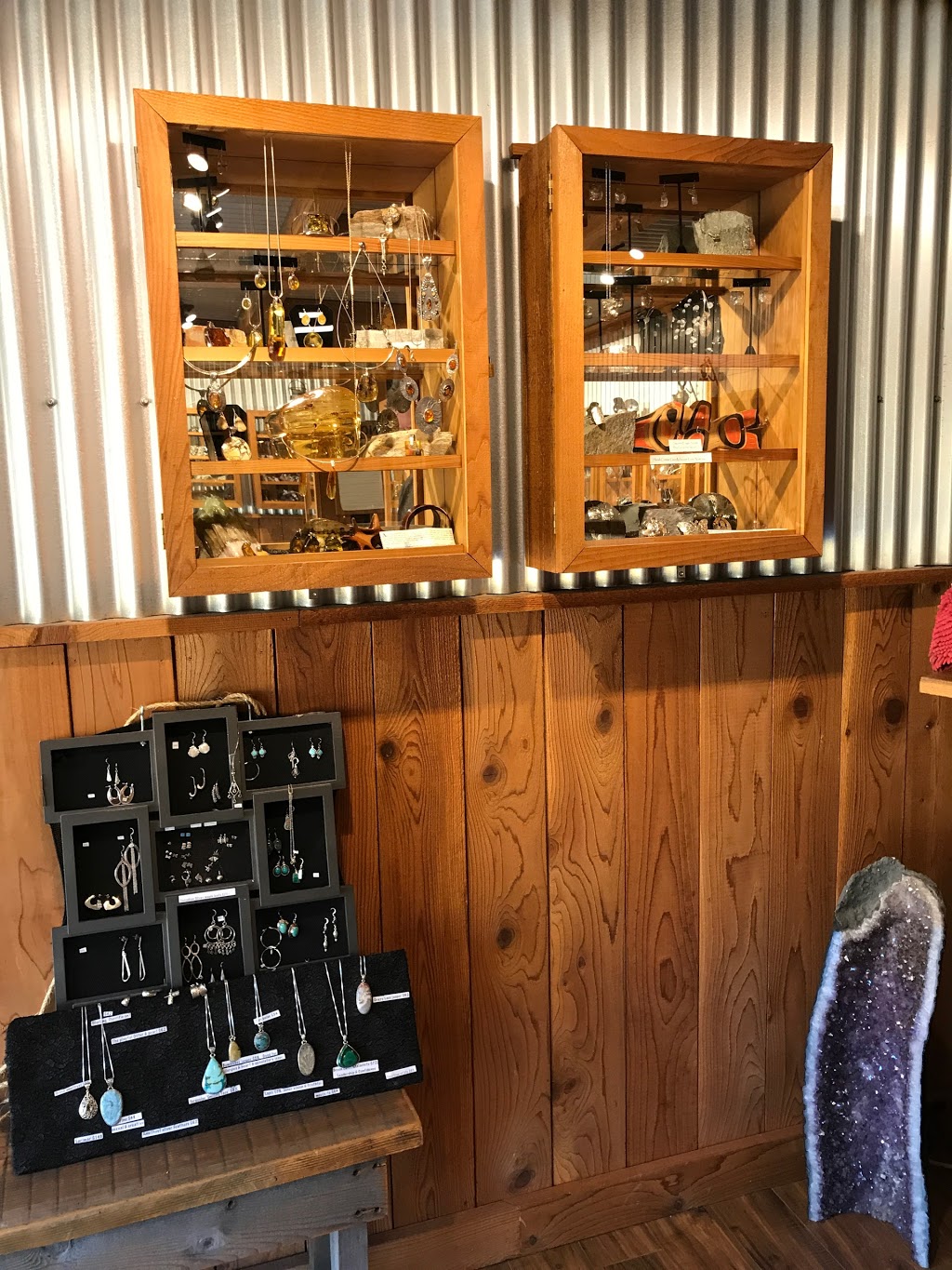 Silvermine On Chemainus | 9650 Chemainus Rd, Chemainus, BC V0R 1K0, Canada | Phone: (250) 246-5003