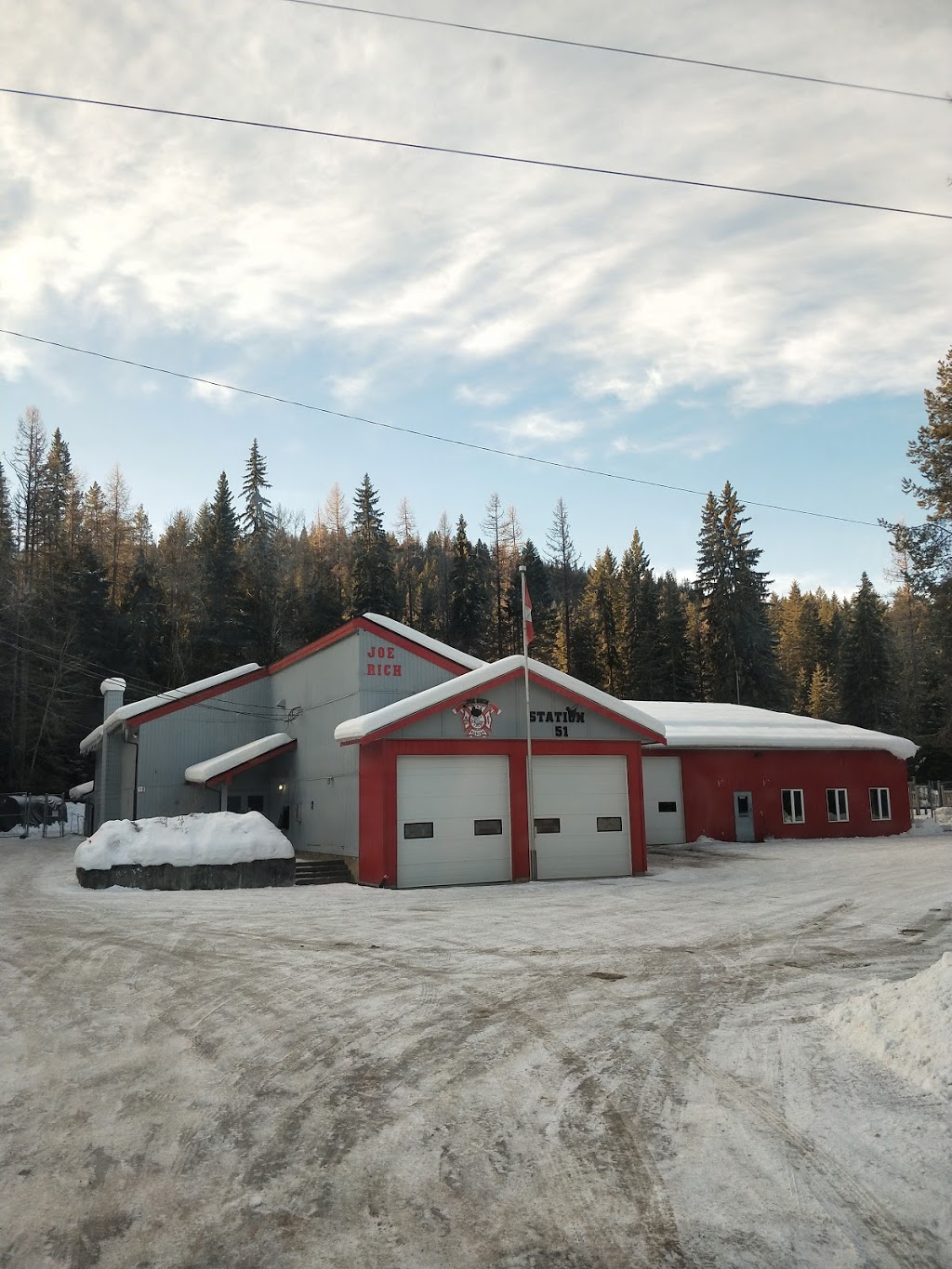 Joe Rich Fire Department | 11481 BC-33, Kelowna, BC V1P 1K1, Canada | Phone: (250) 469-6179