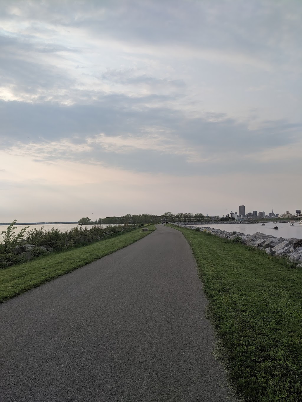 Buffalo Harbor State Park Playground | 1111 Fuhrmann Boulevard, Buffalo, NY 14203, USA | Phone: (716) 822-1207
