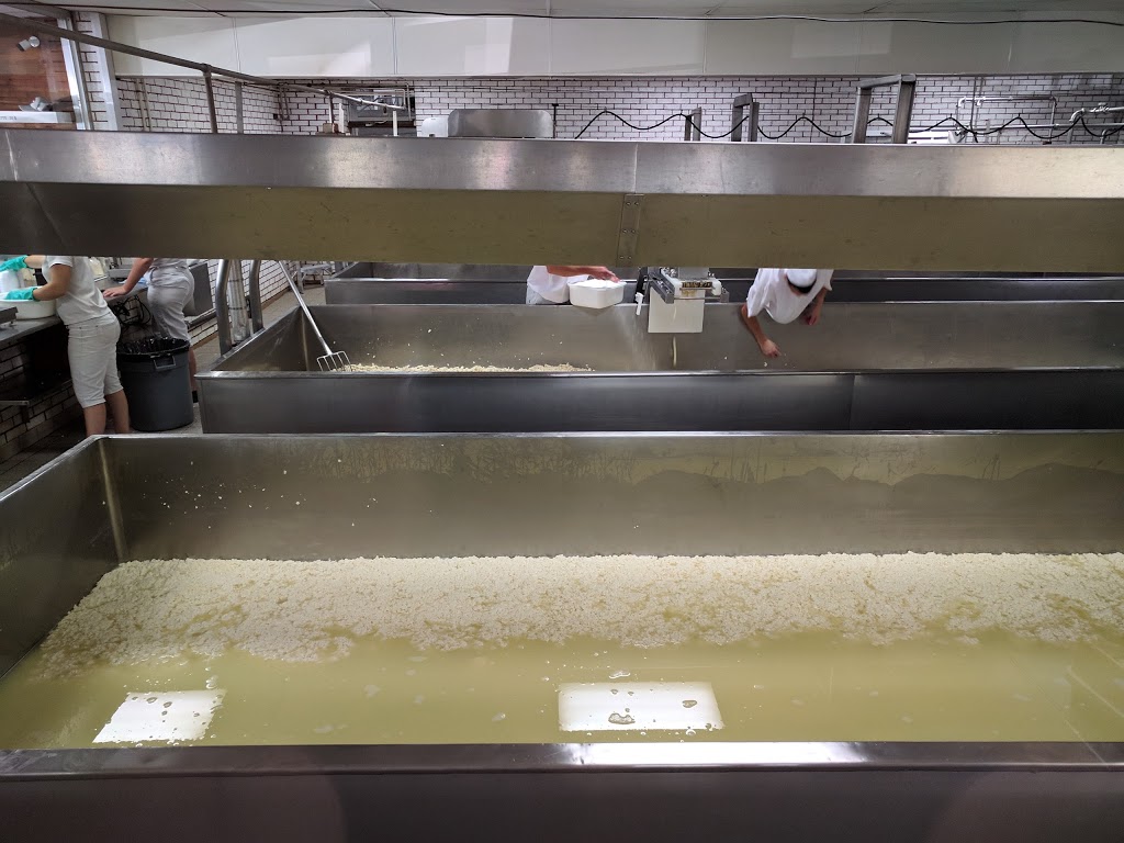 Fromagerie Proulx (1985) Inc | 430 Rue Principale, Saint-Georges-de-Windsor, QC J0A 1J0, Canada | Phone: (819) 828-2223