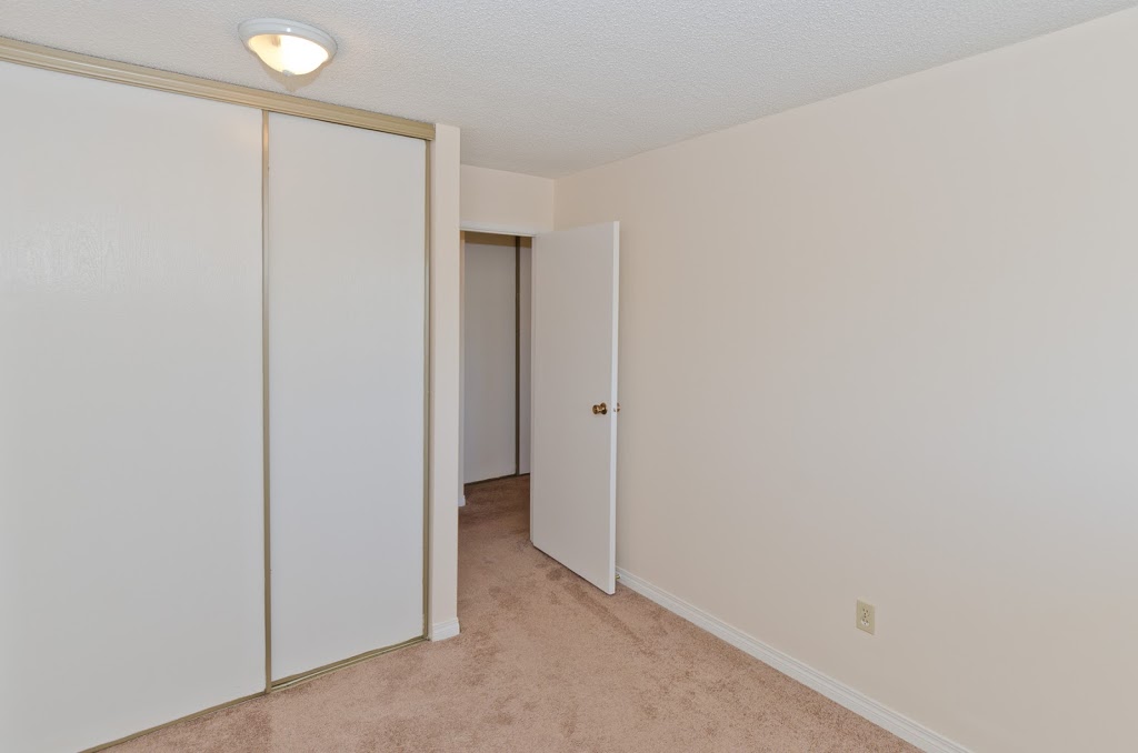 McKinnon Court Apartments | 1175 McKinnon Dr NE, Calgary, AB T2E 7V4, Canada | Phone: (403) 508-0516