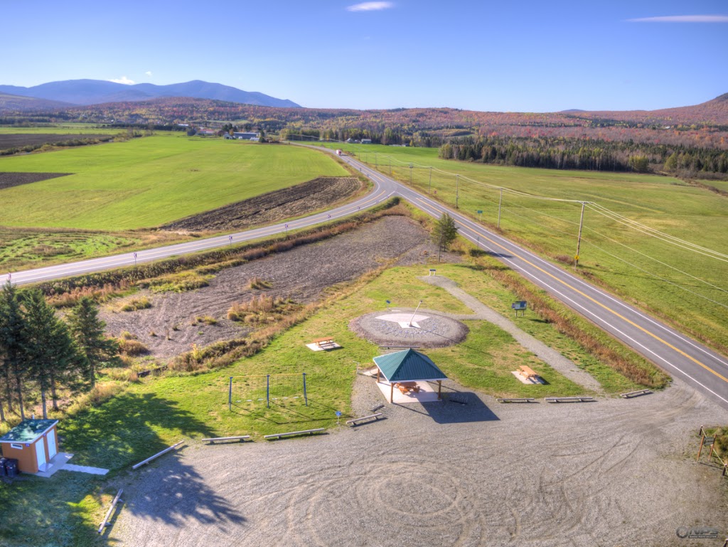 Halte routière Joseph-Alfred Fontaine | Woburn, QC G0Y 1R0, Canada | Phone: (819) 544-4211