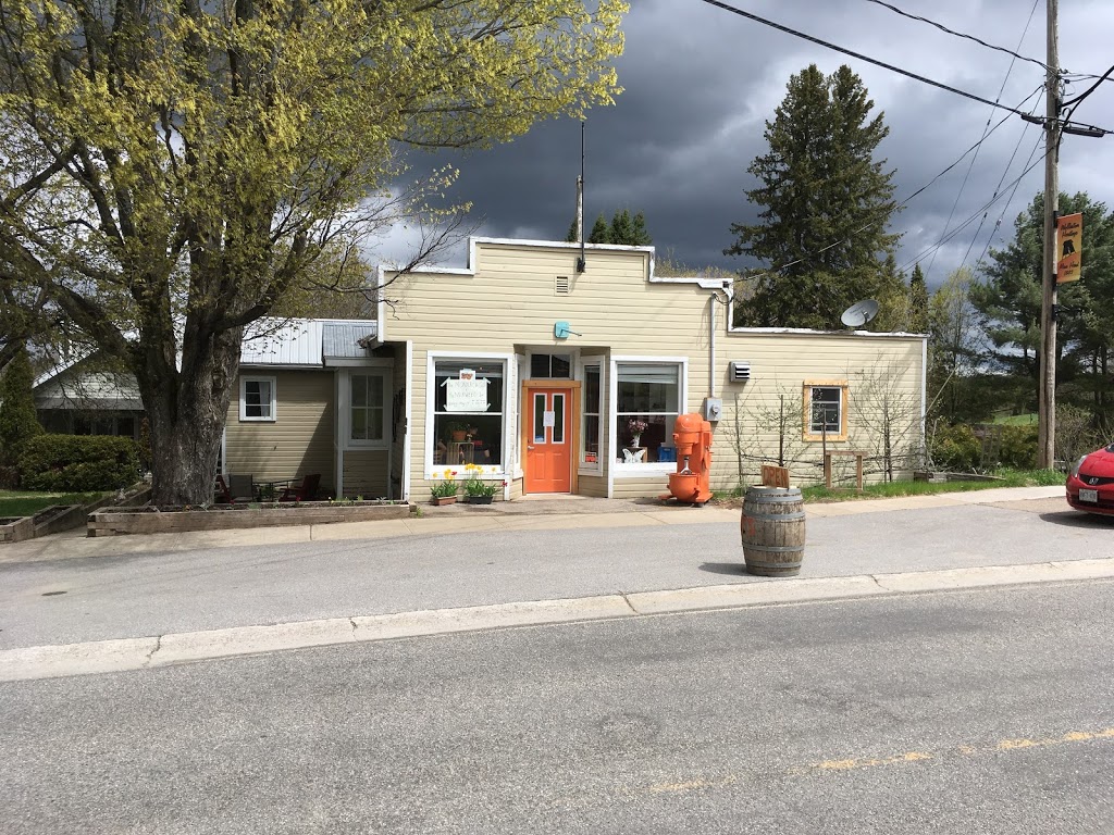 The Monarch and The Milkweed | 5548 Hwy 620, Coe Hill, ON K0L 1P0, Canada | Phone: (905) 933-5073