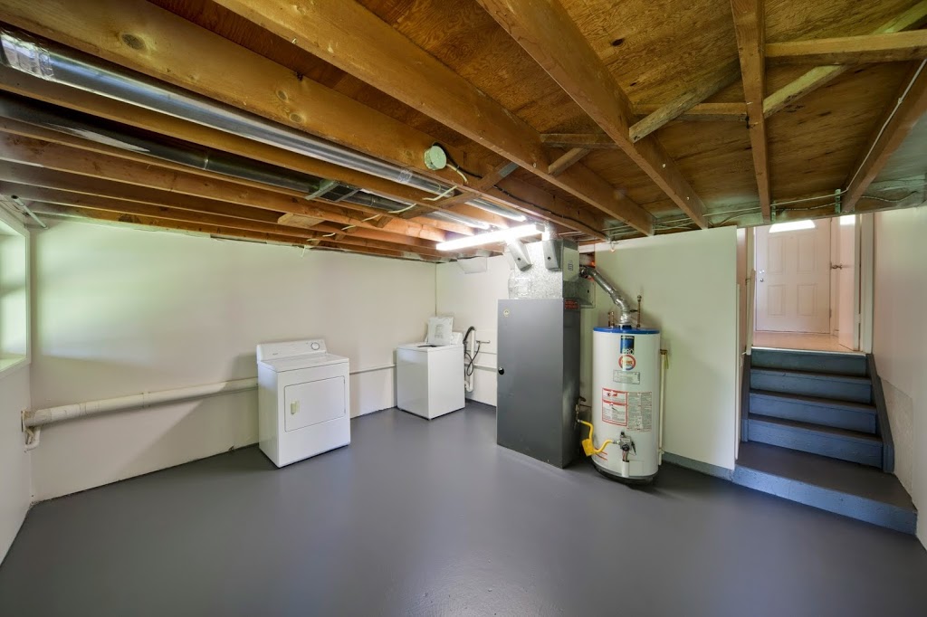 Woodland Park Townhomes | 1190 Cecile Dr, Port Moody, BC V3H 1N1, Canada | Phone: (604) 939-0221