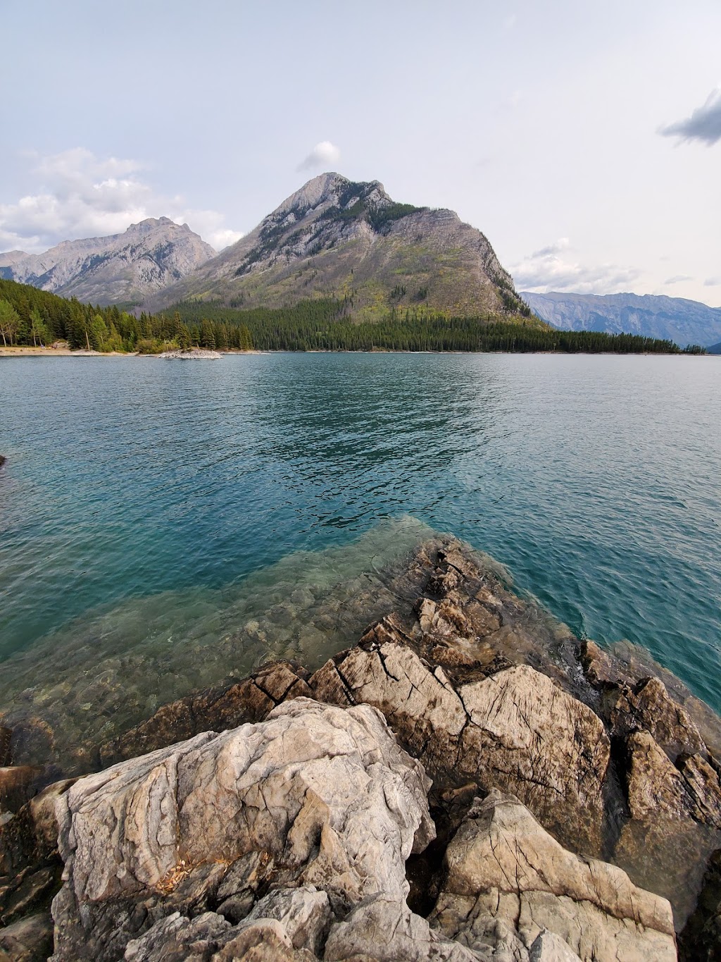 Lake Minnewanka Parking Lot | Lake Minnewanka Scenic Dr, Alberta T1L 1K2, Canada | Phone: (403) 762-1550