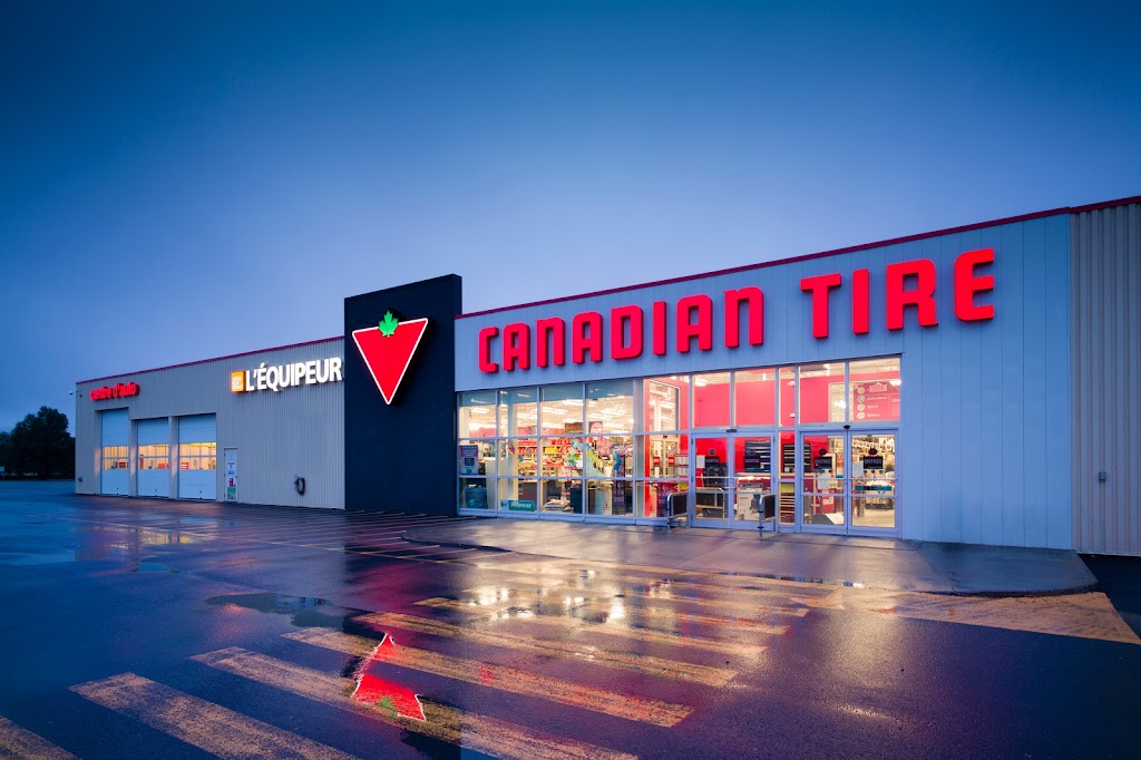 Galeries La Pocatière (Les) | 161 QC-230, La Pocatière, QC G0R 1Z0, Canada | Phone: (418) 856-1550