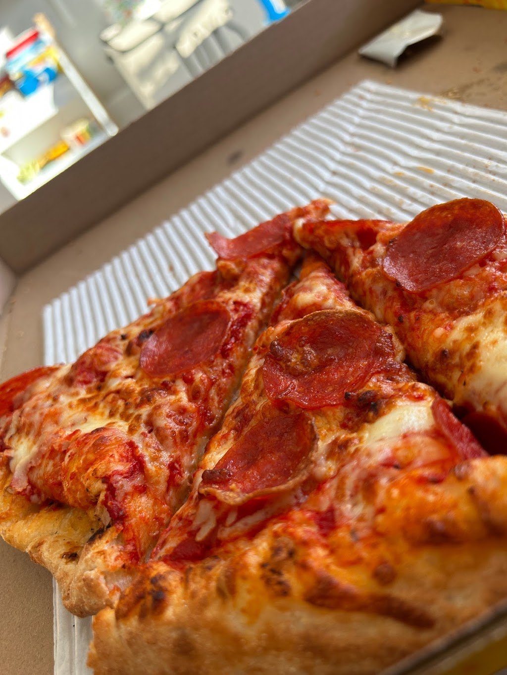 Ginos Pizza | 1631 Oxford St E, London, ON N5V 2Z4, Canada | Phone: (866) 310-4466