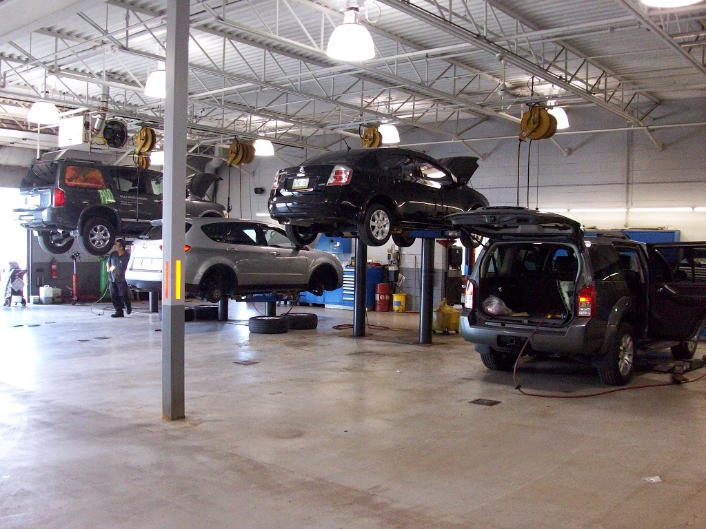 Guelph Nissan | 805 Woodlawn Rd, Guelph, ON N1K 1E9, Canada | Phone: (519) 822-9200