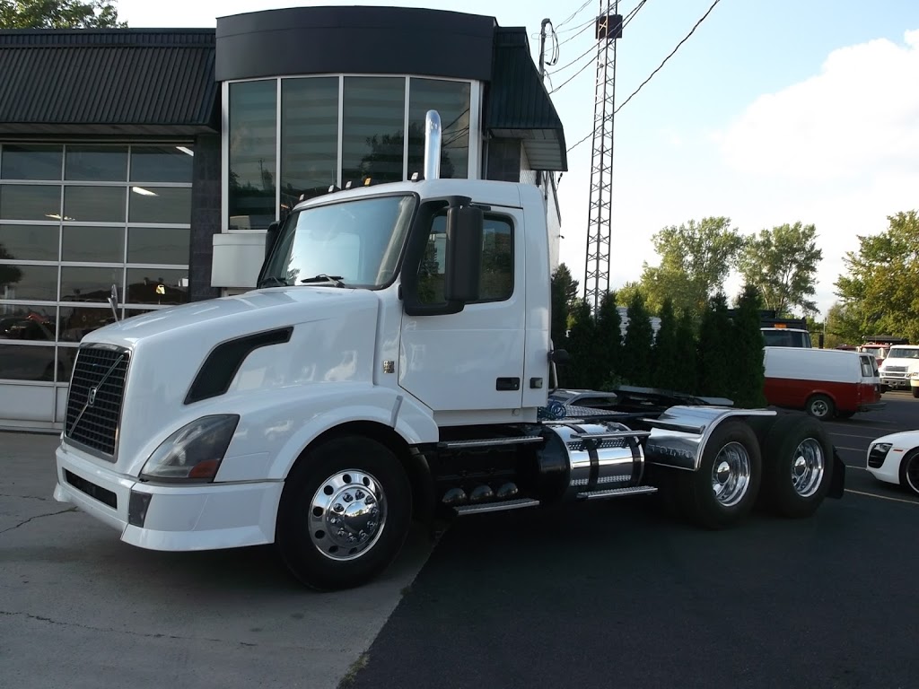 Les Camions C E D Inc | 353 Chemin de Touraine, Sainte-Julie, QC J3E 1Y2, Canada | Phone: (855) 906-4990