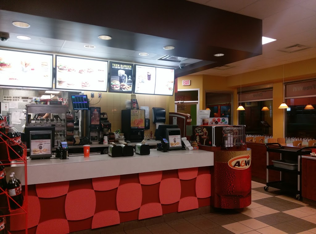 A&W Canada | 2303 King George Blvd, Surrey, BC V4A 5A4, Canada | Phone: (604) 538-8807
