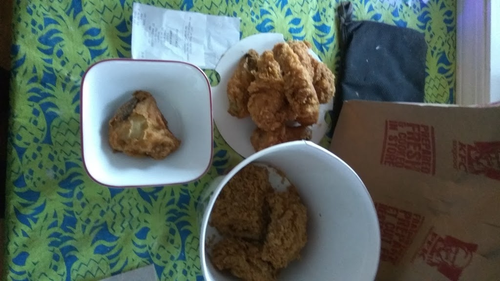 KFC | 520 Highway 33 West, Kelowna, BC V1X 2A8, Canada | Phone: (250) 765-6111