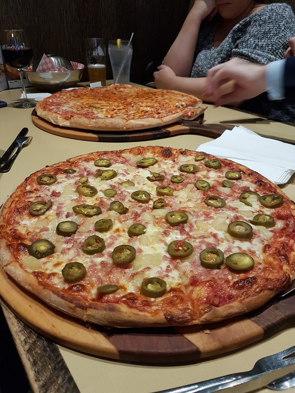 Mossimos Pizza & Subs | 164 RR 20, Fonthill, ON L0S 1E0, Canada | Phone: (905) 892-7777