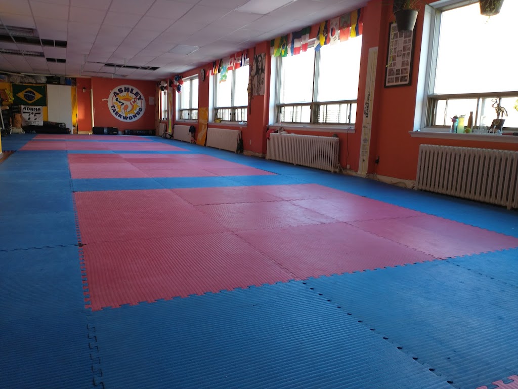 Moura Brazilian jiu-jitsu no | 3215 B Rue Beaubien E, Montréal, QC H1Y 1H6, Canada | Phone: (438) 866-5317