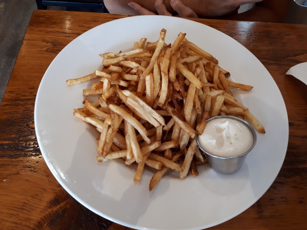 Moodys Bar & Grill | 3 Tupper St, Millbrook, ON L0A 1G0, Canada | Phone: (705) 932-6663
