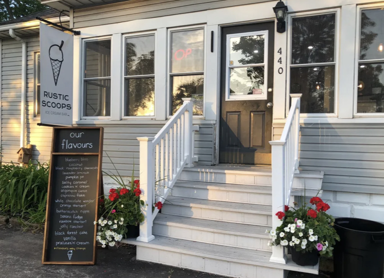 The Kitchen at Rustics | 440 Lyndoch St, Corunna, ON N0N 1G0, Canada | Phone: (519) 813-9535