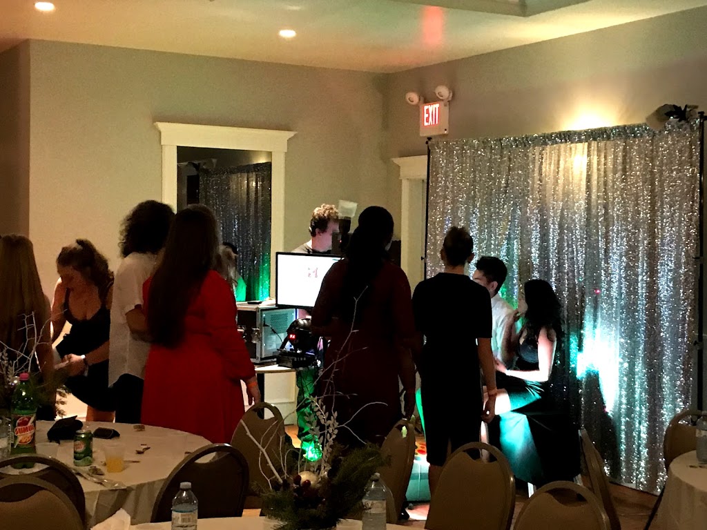 Portuguese Club Of Cambridge | 870 Townline Rd, Cambridge, ON N1T 2G3, Canada | Phone: (519) 658-9703