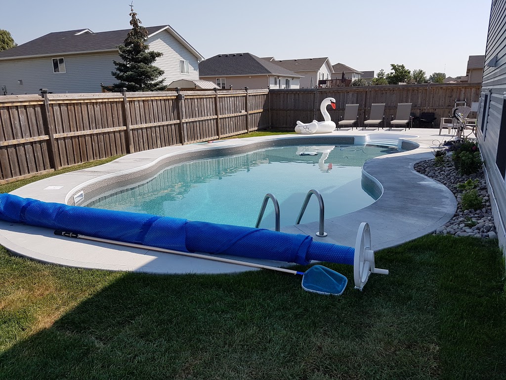 Hoppes Pool & Spa Ltd. | 8 Douglas Dr, Caledonia, ON N3W 1G5, Canada | Phone: (905) 765-9604