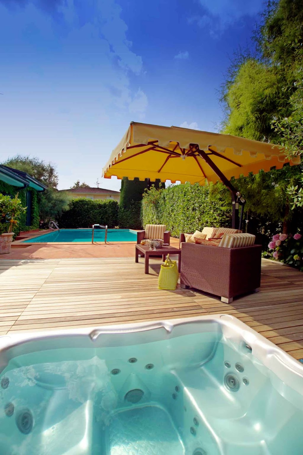 Beachcomber Hot Tubs Hamilton | 1171 Upper James St Unit 9A, Hamilton, ON L9C 3B2, Canada | Phone: (905) 769-8585