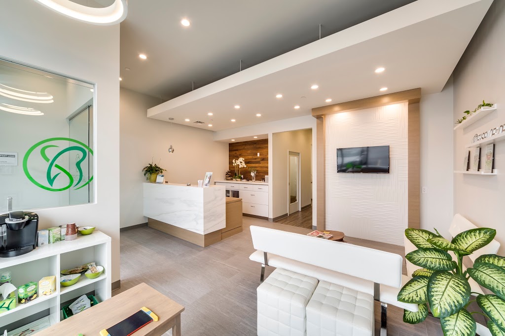 Essence Dental | 233 Earl Stewart Dr #6, Aurora, ON L4G 7Y3, Canada | Phone: (905) 503-8686