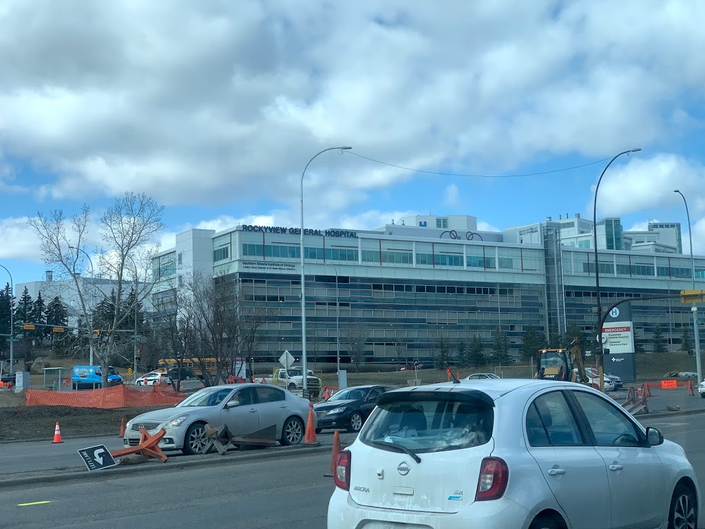 Rockyview General Hospital | 7007 14 St SW, Calgary, AB T2V 1P9, Canada | Phone: (403) 943-3000