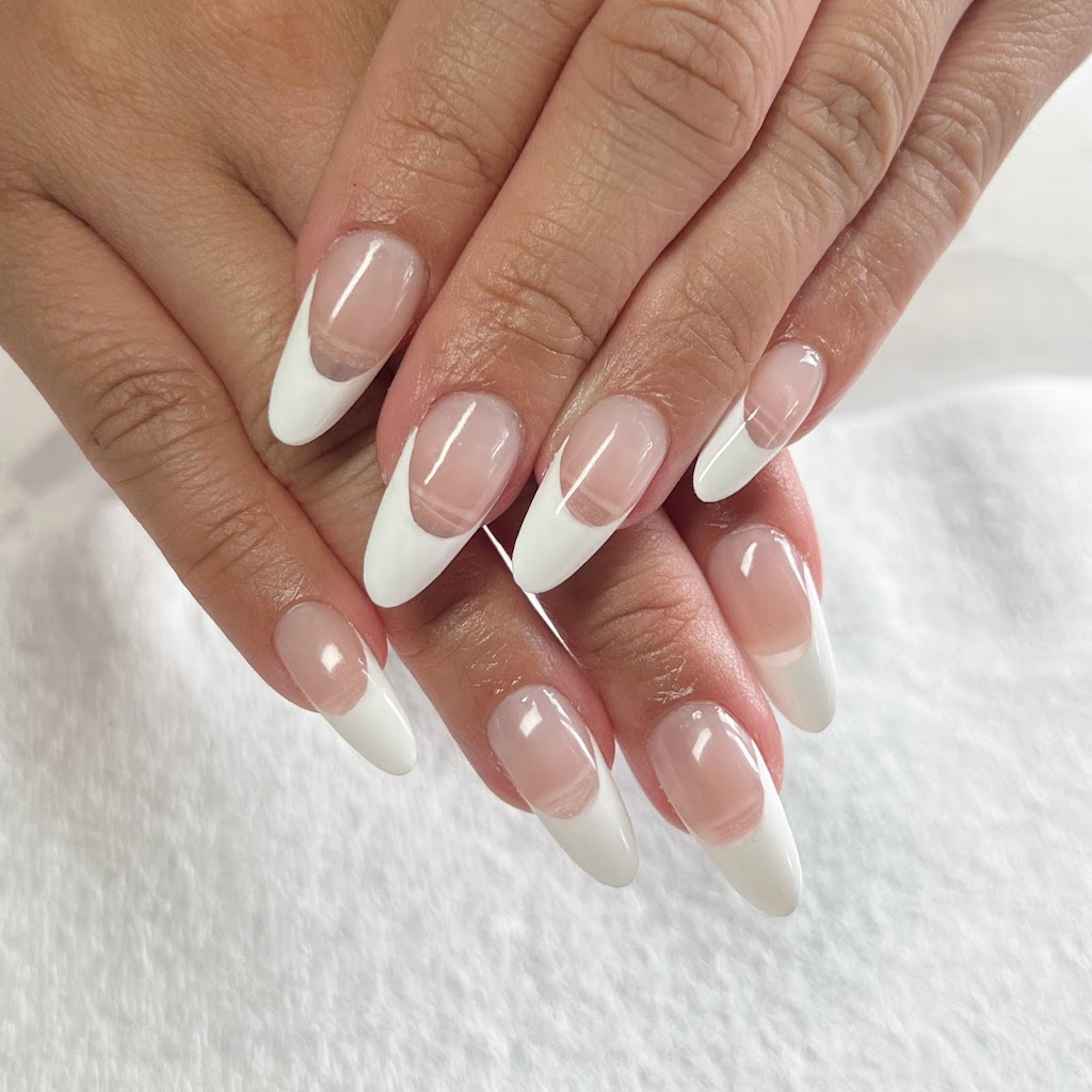 Bonne Soiree Nail Bar | 2516 SE Marine Dr, Vancouver, BC V5S 2H1, Canada | Phone: (778) 238-8412