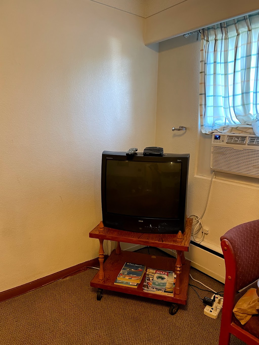 Sunset Motel & Trailer Park | 3611 McIntyre Dr, Port Alberni, BC V9Y 3S6, Canada | Phone: (250) 723-2231