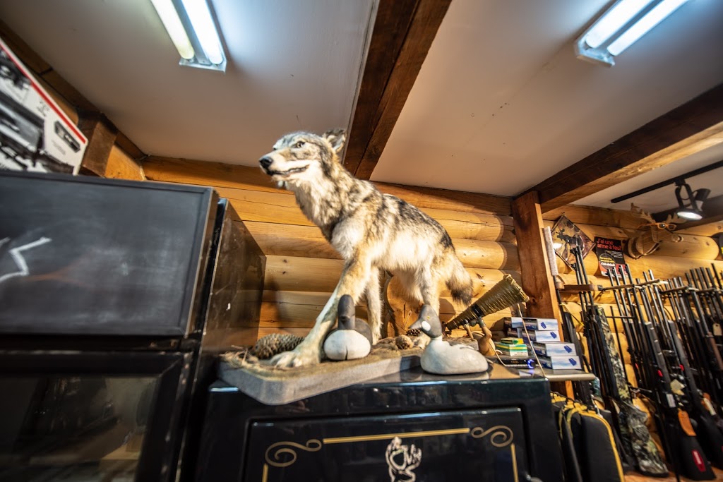 Chasse et Pêche Tremblant | 302 QC-117, Mont-Tremblant, QC J8E 2X3, Canada | Phone: (819) 429-0808