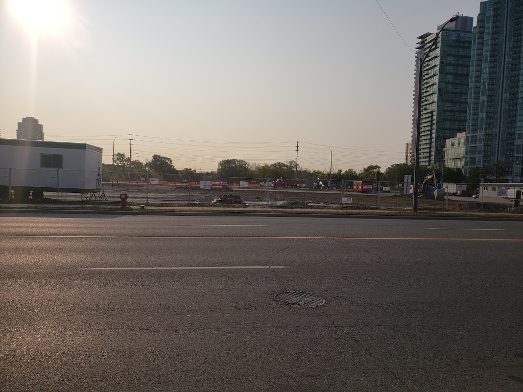 Renowned Rennovations | 1445 Applewood Rd, Mississauga, ON L5E 2L9, Canada | Phone: (905) 274-7778