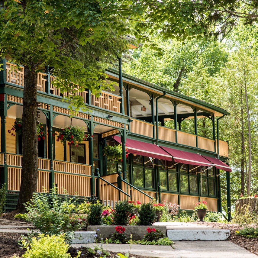 The Opinicon | 1697 Chaffeys Lock Rd, Elgin, ON K0G 1E0, Canada | Phone: (613) 359-5233