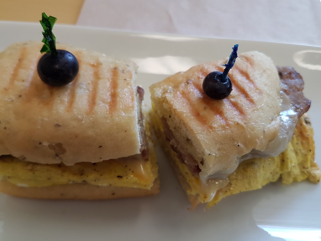 Natures Corner Bakery & Café | 302 Canboro Rd, Ridgeville, ON L0S 1M0, Canada | Phone: (905) 892-0059