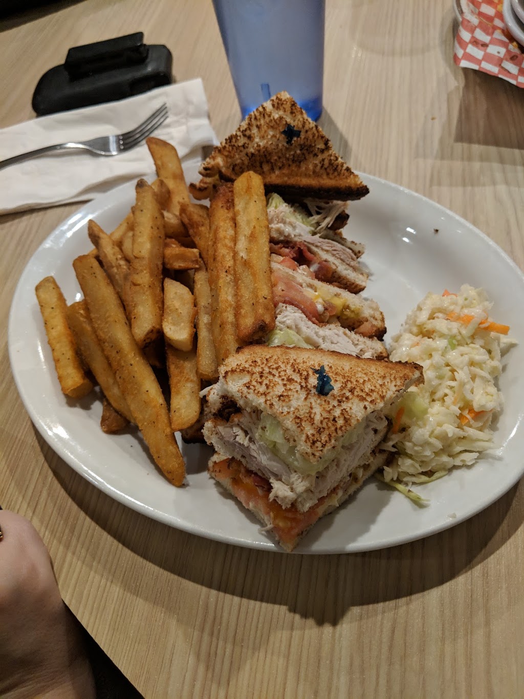 Jims Family Restaurant | 243 Bedford Hwy, Halifax, NS B3M 2J9, Canada | Phone: (902) 443-6112