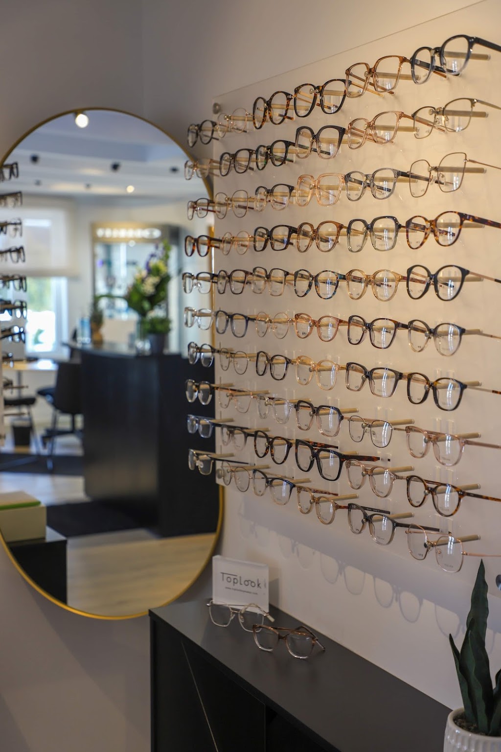 Clinique Visuelle Thérien | 15402 Rue de St Augustin, Mirabel, QC J7N 1X4, Canada | Phone: (450) 475-0664