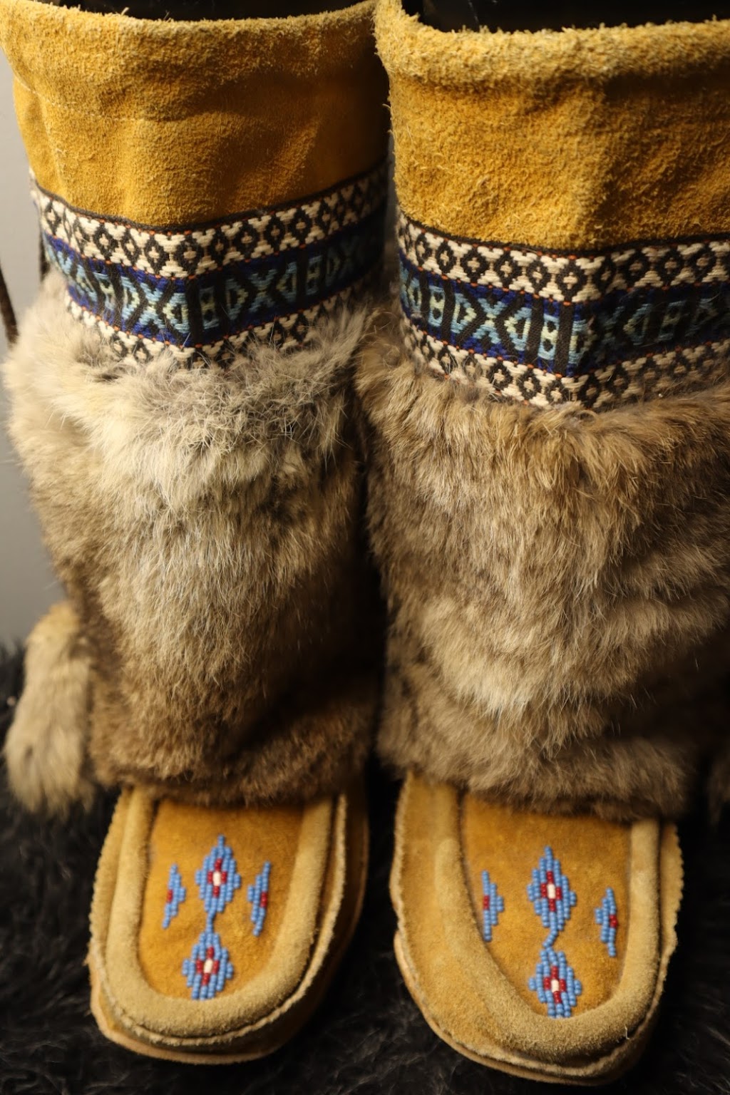 Sheps Closet | 196 Church St, Georgina, ON L4P 1J7, Canada | Phone: (416) 788-5336