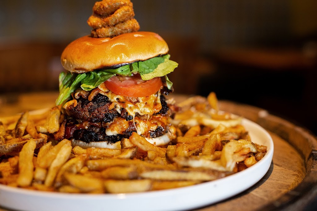 Union Pub Company | 2300 Wharncliffe Rd S, London, ON N6P 1P8, Canada | Phone: (519) 203-0321