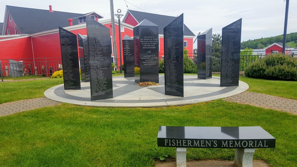 Fishermens Memorial | 124 Bluenose Dr, Lunenburg, NS B0J 2C0, Canada | Phone: (902) 634-3170