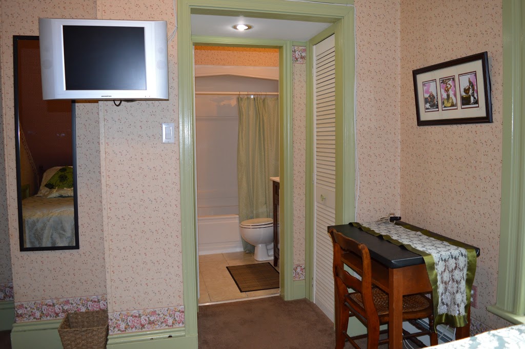 Ascendence Harbourside Mansion B&B | 24 Northumberland Ln, Halifax, NS B3M 1R7, Canada | Phone: (877) 405-1530
