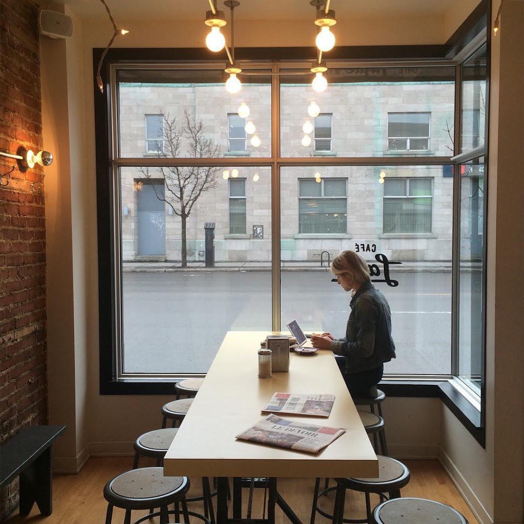 Café Larue & Fils | 405 Rue Jarry E, Montréal, QC H2P 1V2, Canada | Phone: (514) 564-6444