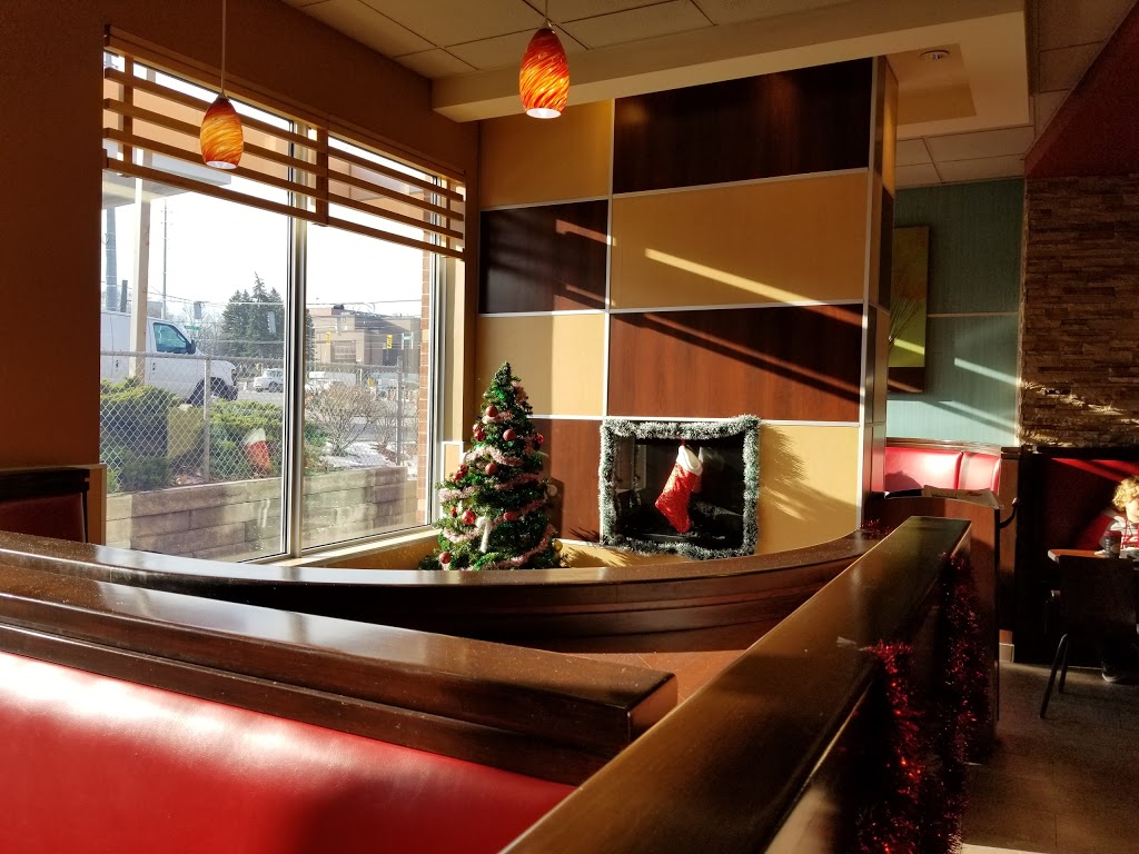 McDonalds | 17155 Yonge St, Newmarket, ON L3Y 5L8, Canada | Phone: (905) 895-3990