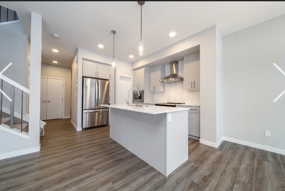 Cantiro Homes in Rosenthal | 8331 224 St NW, Edmonton, AB T5T 5X7, Canada | Phone: (587) 906-8574